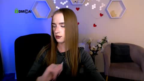 Snapshot of doll_vey chatting on 10.06.25 doll_vey online show from 10.06.25