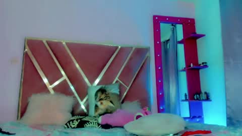 dollcute_latin online show from 05.06.26