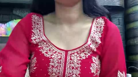 Snapshot of dollmeenu chatting on 10.13.25 dollmeenu online show from 10.13.25