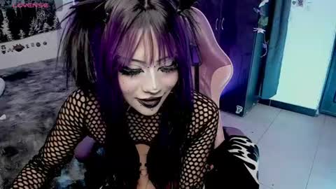 dolly_bones online show from 06.21.26