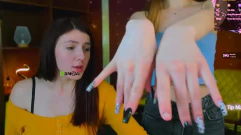 dolly_sunshine online show from 04.23.26