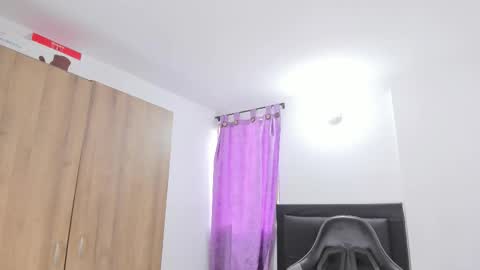 Snapshot of dolly_walker chatting on 10.26.25 dolly walker online show from 10.26.25