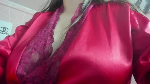 Call me Zoe  online show from 01.13.26