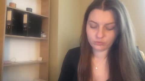 DollyRoma online show from 10.31.25