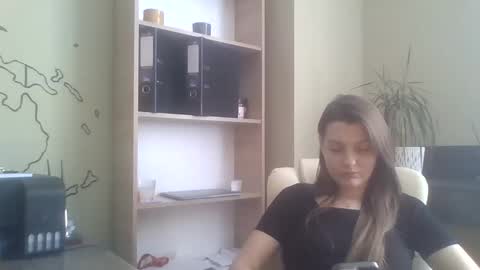 DollyRoma online show from 11.14.25