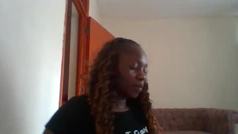 dollyvee online show from 05.04.26