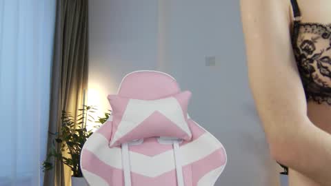 Dolly online show from 01.09.26