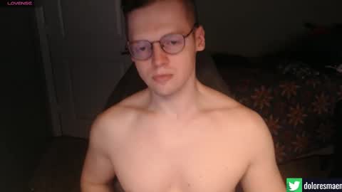 Snapshot of doloresman chatting on 09.30.25 doloresman online show from 09.30.25