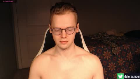 Snapshot of doloresman chatting on 01.08.26 doloresman online show from 01.08.26