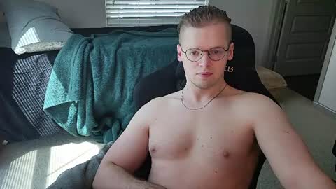 Snapshot of doloresman chatting on 07.14.26 doloresman online show from 07.14.26