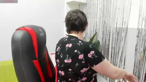 Snapshot of doloressea chatting on 03.02.25 DoloresSea online show from 03.02.25