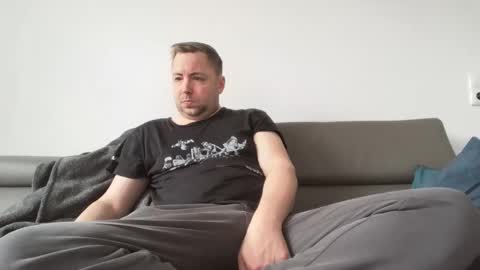 dombio_12 online show from 04.12.26