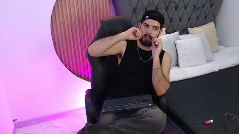 domboy  online show from 05.27.26