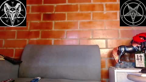 Snapshot of domina_lilith chatting on 03.08.25 Lilith online show from 03.08.25
