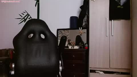 Logan - INDEPENDET MODEL online show from 04.29.26