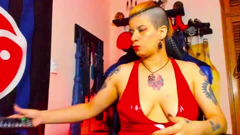 Dom Blue online show from 01.06.25