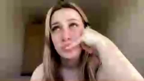 Mia online show from 05.24.26
