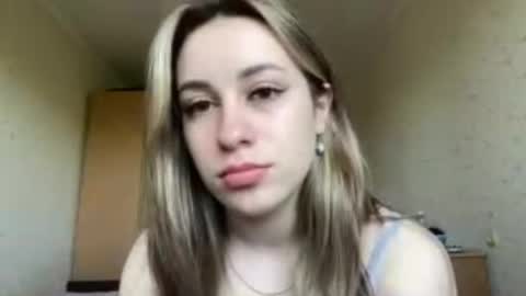 Mia online show from 05.26.26
