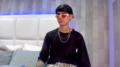 Dominic foox online show from 02.12.26