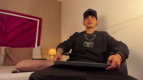 Dominic foox online show from 03.03.26