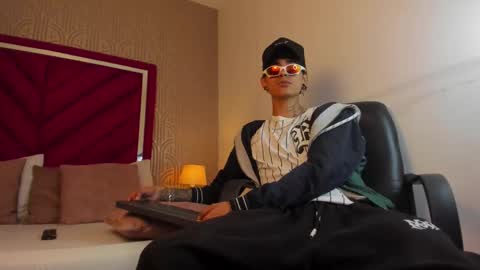 Dominic foox online show from 03.05.26