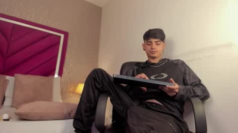 Dominic foox online show from 03.21.26