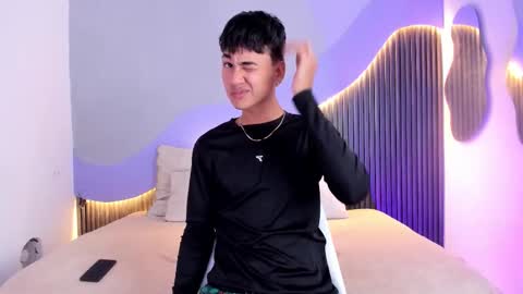 Snapshot of dominic_ghost chatting on 11.07.25 Dominic online show from 11.07.25