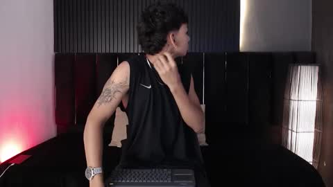 Snapshot of dominic_ghost chatting on 12.23.25 Dominic online show from 12.23.25