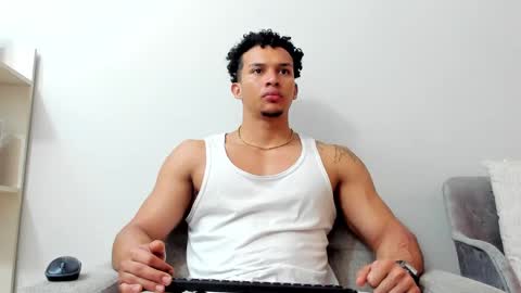 Dominick Star online show from 02.05.25