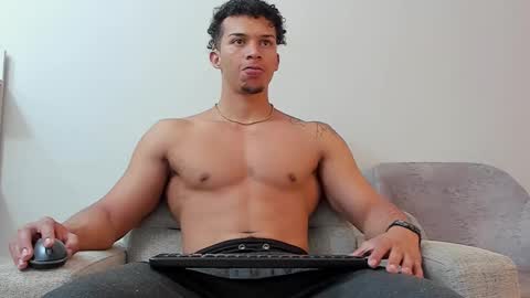 Dominick Star online show from 03.06.25