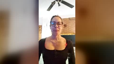 Snapshot of dominik33555 chatting on 07.04.26 HI IM SWEET Privates are OPEN online show from 07.04.26