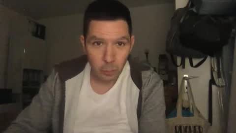 dominik_home online show from 10.21.25