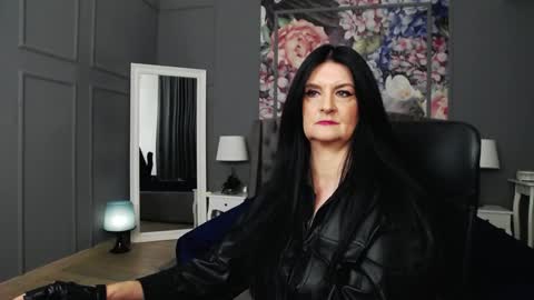 Snapshot of dommelisa chatting on 12.05.24 Dom Melisa online show from 12.05.24