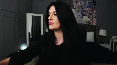 Snapshot of dommelisa chatting on 03.09.25 Dom Melisa online show from 03.09.25