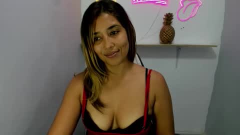 dona_tella online show from 03.19.26