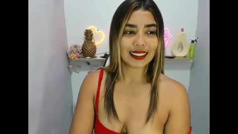 dona_tella online show from 04.14.26