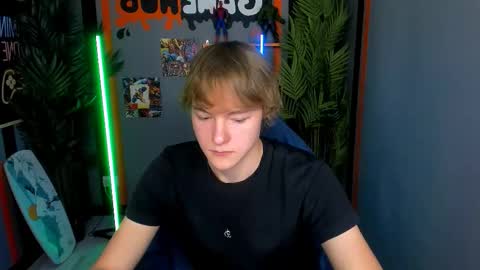 Snapshot of donald_brooks chatting on 11.25.25 Donald online show from 11.25.25