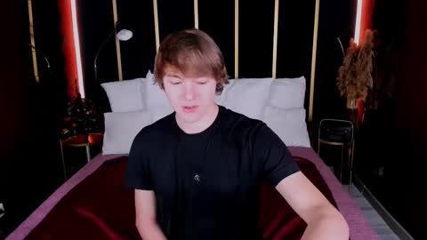 Snapshot of donald_brooks chatting on 12.21.25 Donald online show from 12.21.25