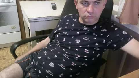 Snapshot of donalvafd chatting on 10.17.25 donalvafd online show from 10.17.25