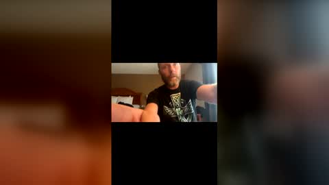 Snapshot of dondoin chatting on 05.30.26 live online show from 05.30.26