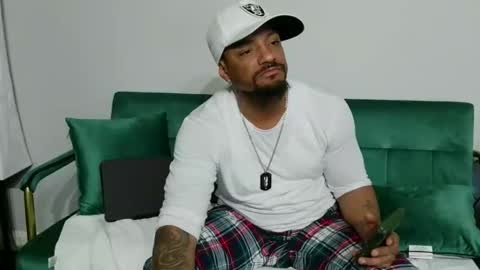 Snapshot of dong_masterson chatting on 03.03.26 Gifted online show from 03.03.26