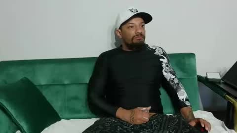 Snapshot of dong_masterson chatting on 03.13.26 Gifted online show from 03.13.26