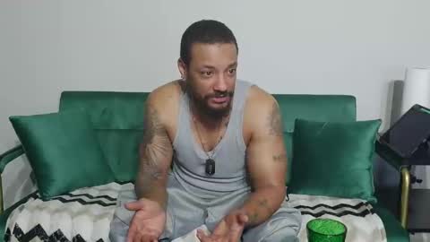 Snapshot of dong_masterson chatting on 03.20.26 Gifted online show from 03.20.26