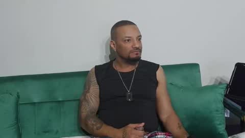 Snapshot of dong_masterson chatting on 03.23.26 Gifted online show from 03.23.26