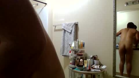 donlopez18 online show from 10.29.25