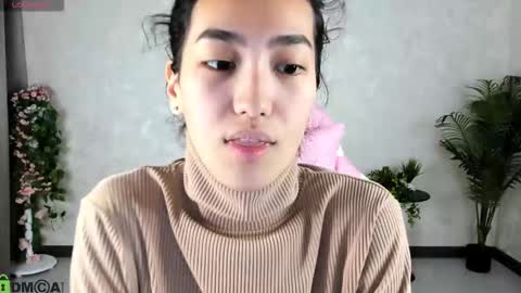 Aura online show from 10.15.25