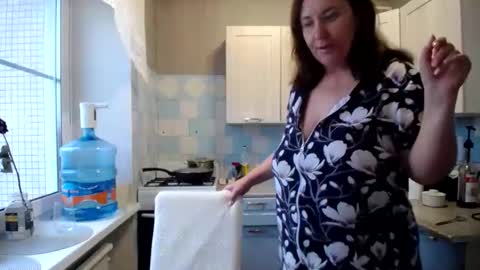 Snapshot of donnalimadonna chatting on 12.08.24 Tatiana 43 curvy sexy body and Joanna redhead 39 years online show from 12.08.24
