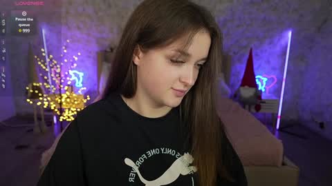 DONNA online show from 01.08.25