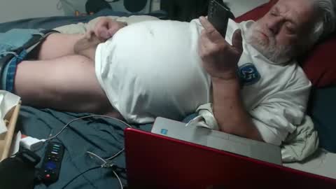 cummingdoouug online show from 04.11.26