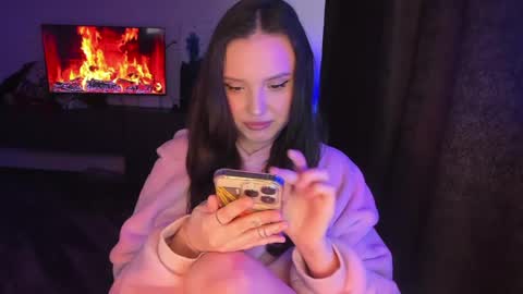 Dora Charmer online show from 05.05.26